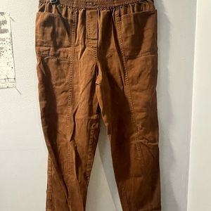 Cute brown pants